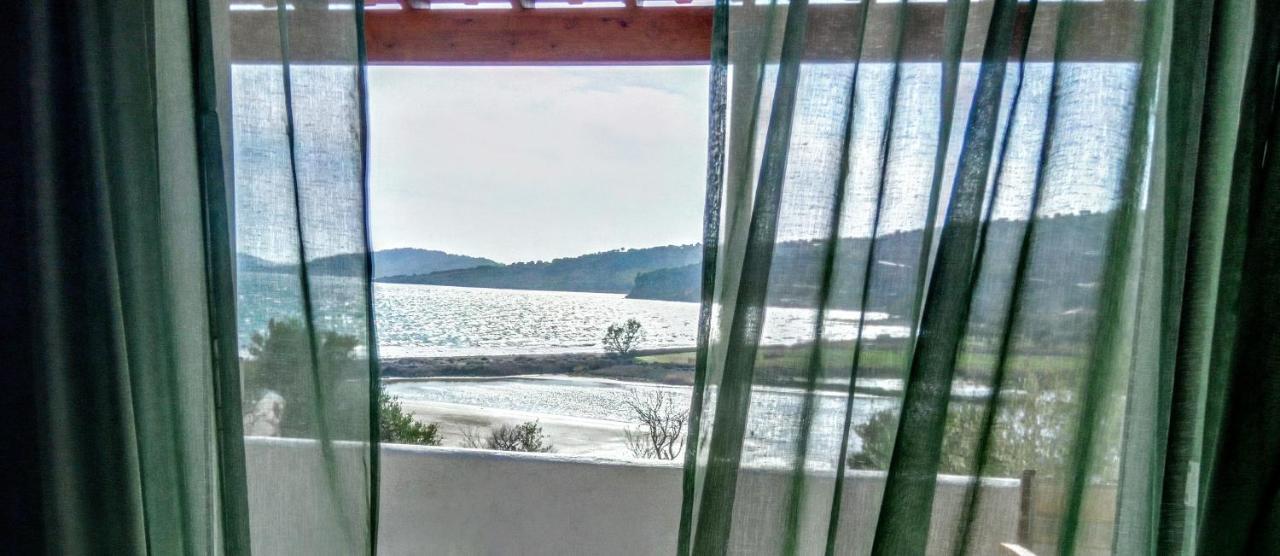 "Koukmos Beach" Greenspace Living - Private Sandy Beach Parákoila Buitenkant foto